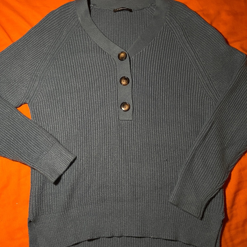 Women’s Blue Pullover Sweater Knit Size L Preowned